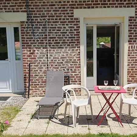 Le Gîte Les Grives Villers-Carbonnel Extérieur photo